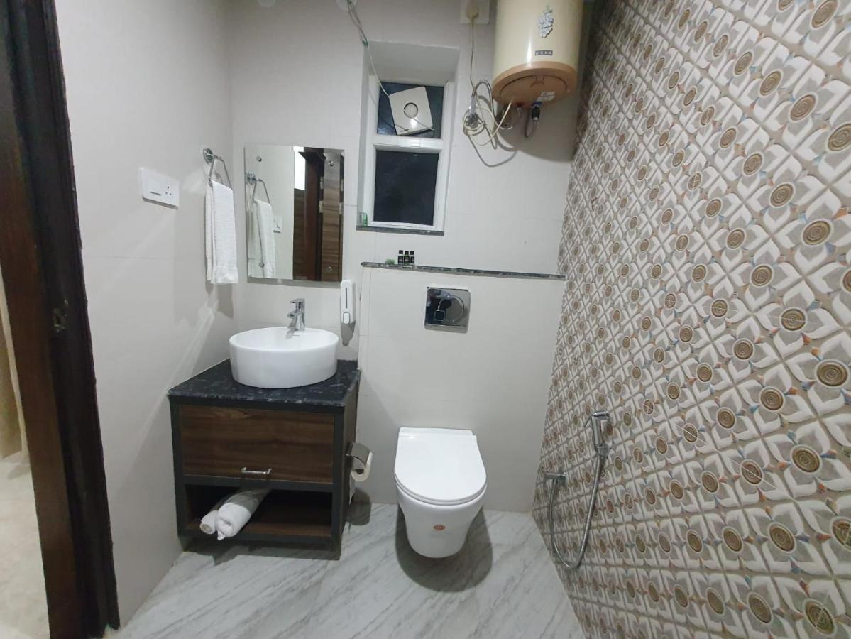 Отель Kds Residency Большая Нойда Экстерьер фото